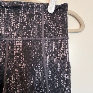 Athleta Stash Pocket Tight